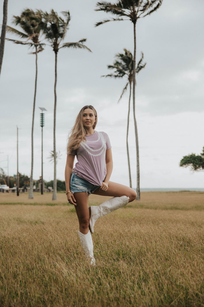 CROWN LEI Tee