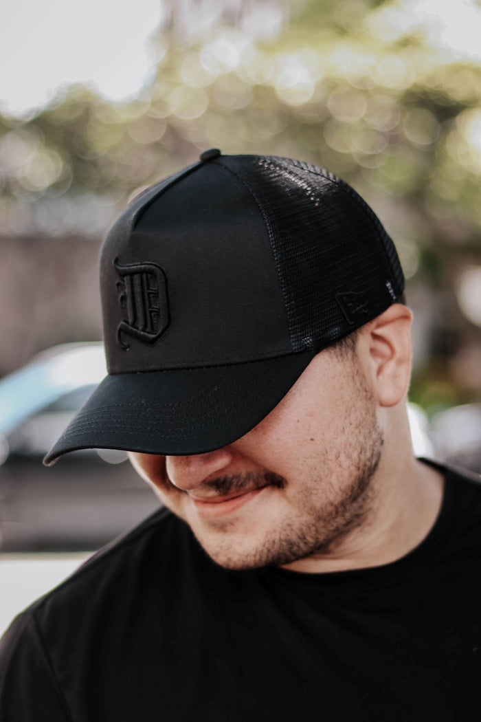 D ALL BLACK A-Frame Trucker
