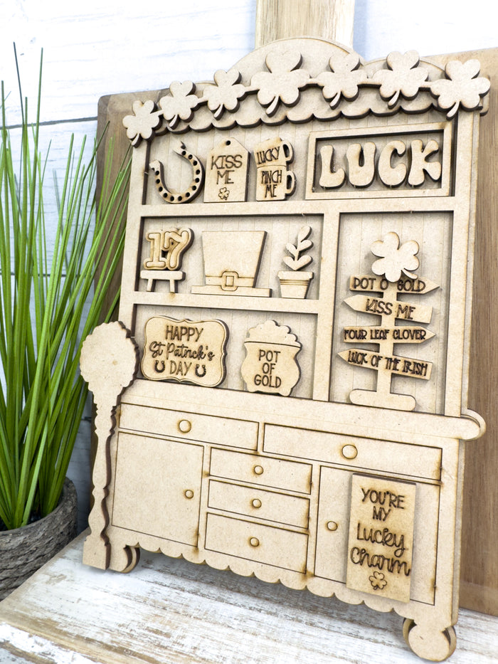 Fancy Mini Luck Hutch DIY Craft Kit