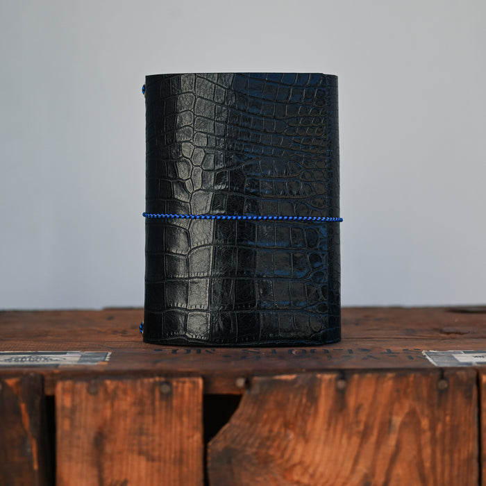 Folio LE | Midnight Croc
