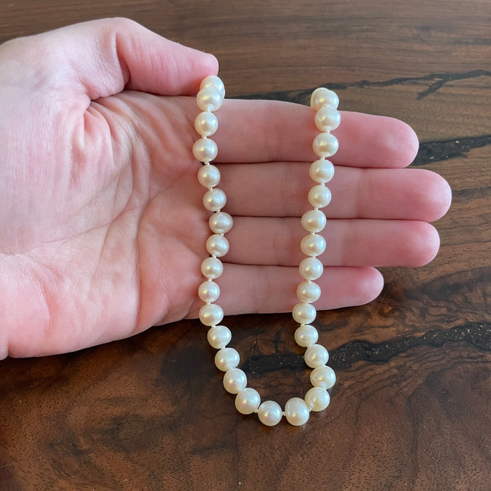 pearl necklace
