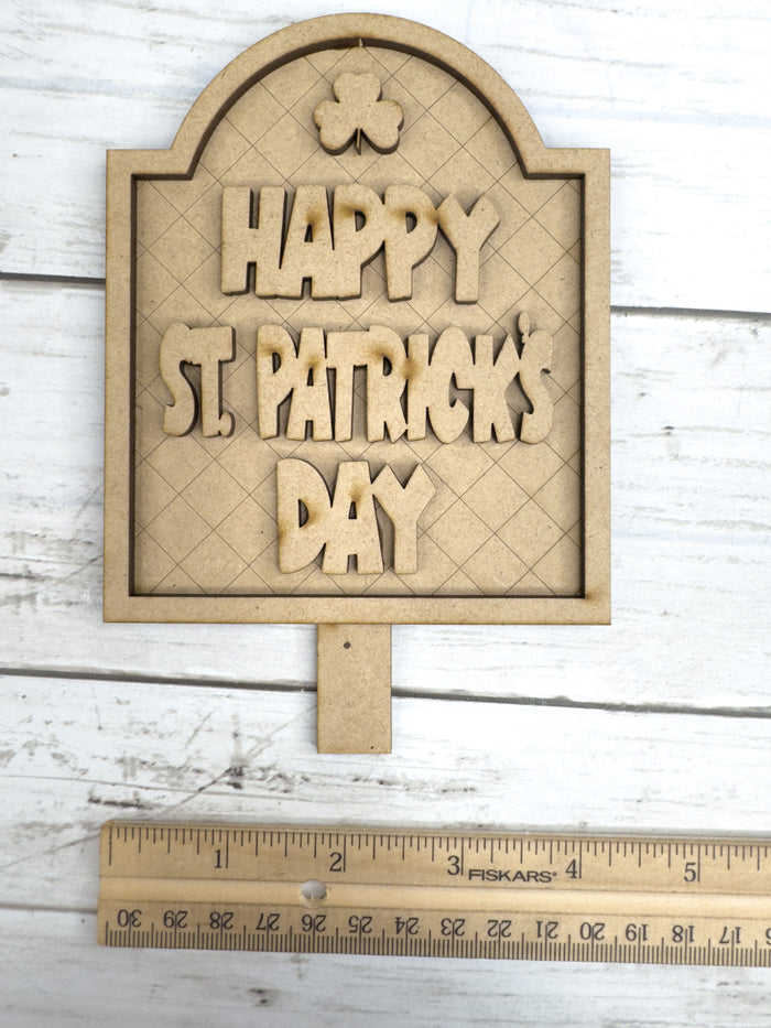 Happy St. Patrick's Day Insert for Spindle Base