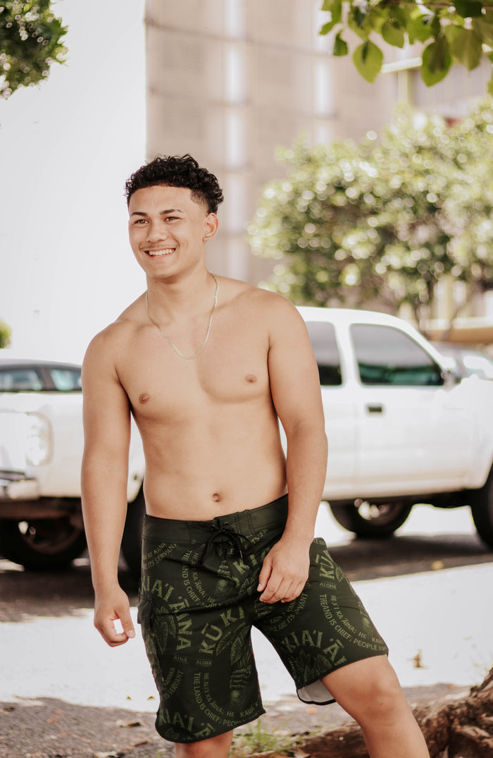 KU KIA'I AINA 26 Boardshort