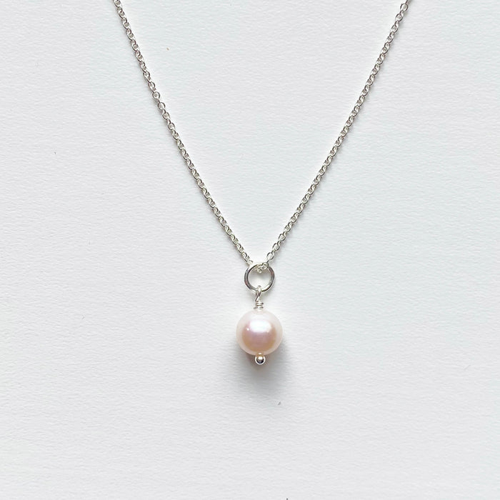 Round Pearl Charm Necklace