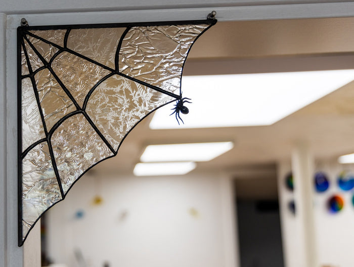 *SEASONAL* Stained Glass Project: Spider Web Corners!