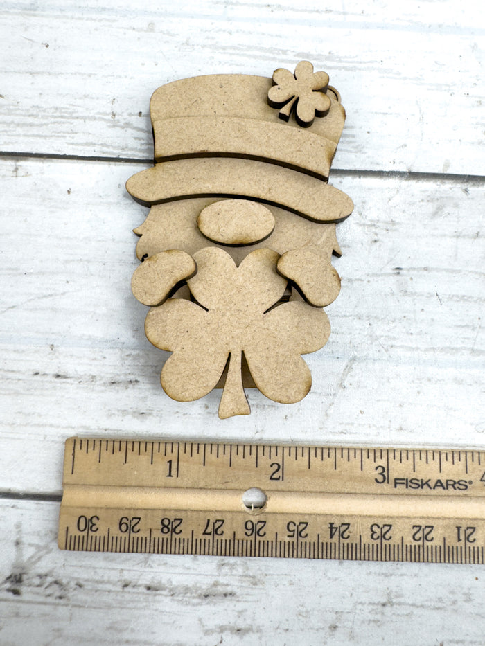 St Patricks Gnome Hugger Kit