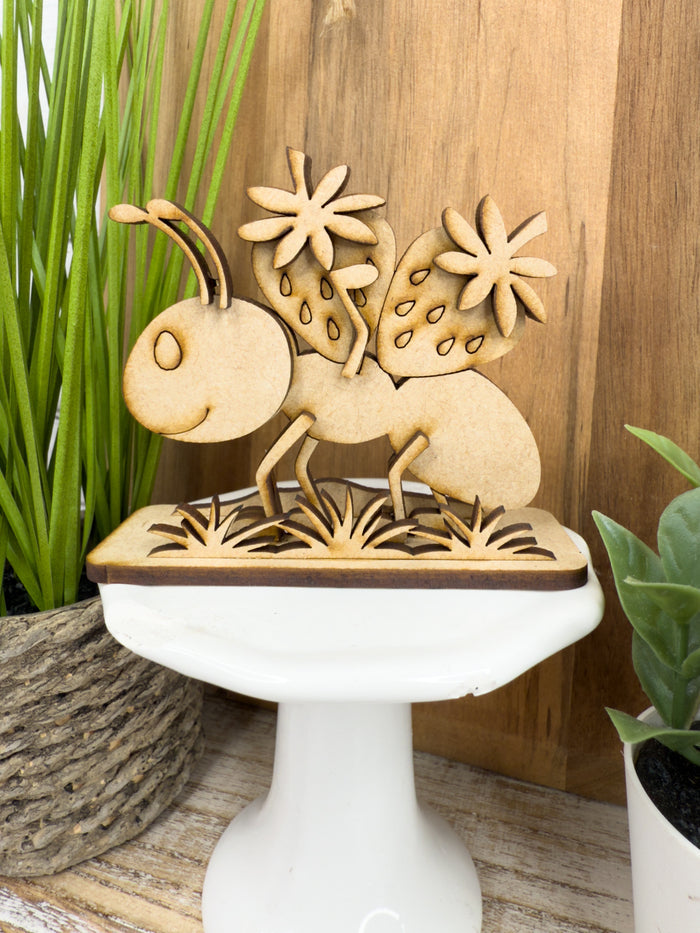 Tiny Ant with Strawberries Sitter DIY Kit