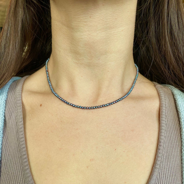 Tiny Dark Gray Pearl Strand