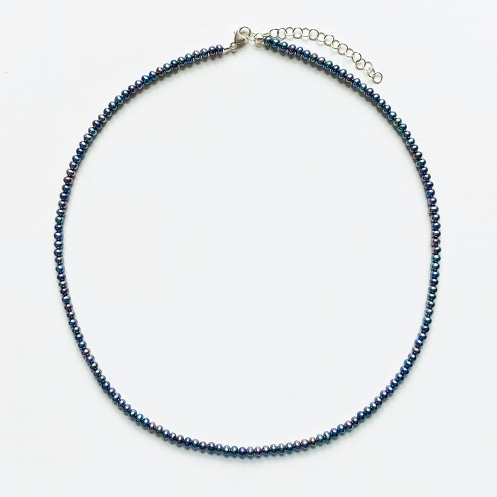 Tiny Dark Gray Pearl Strand