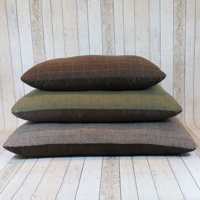 Tweed Pad Bed - Doghouse